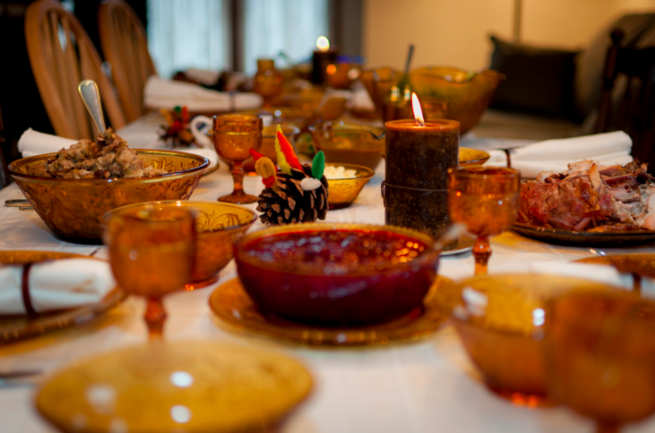 Thanksgiving table