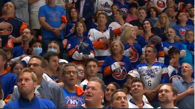 Home Of The Brave Islanders Fans Help Singer With Moving National Anthem Rendition Mrctv