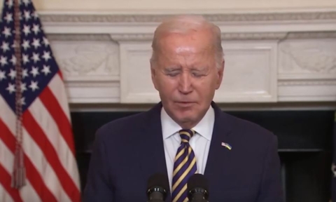 Biden Has Complete Brain Freeze – Two Days After Saying He Talked to Dead French President