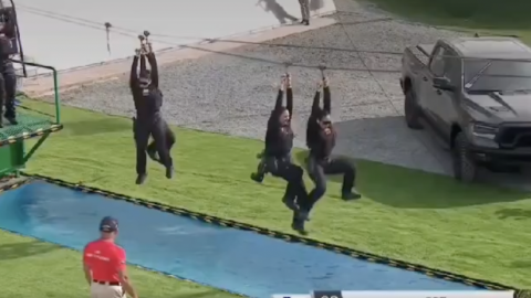 Chile's All-Women SWAT Team Hilariously BOMBS Int'l Obstacle Course Challenge