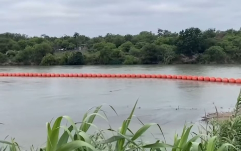 ‘JUSTICE!!!!’: Texas Gov. Abbott Cheers Court Decision on Floating Border Barriers