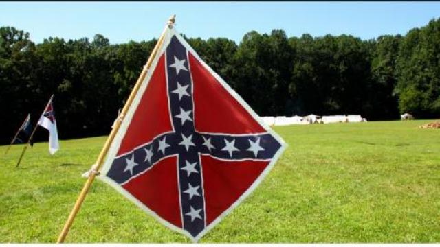 Cnn Poll Shows Majority Of Americans Do Not Consider Confederate Flag